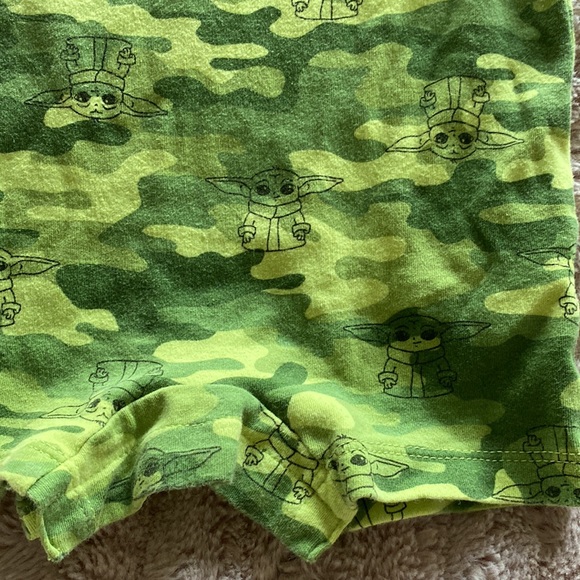 Baby Yoda Romper - Picture 3 of 4